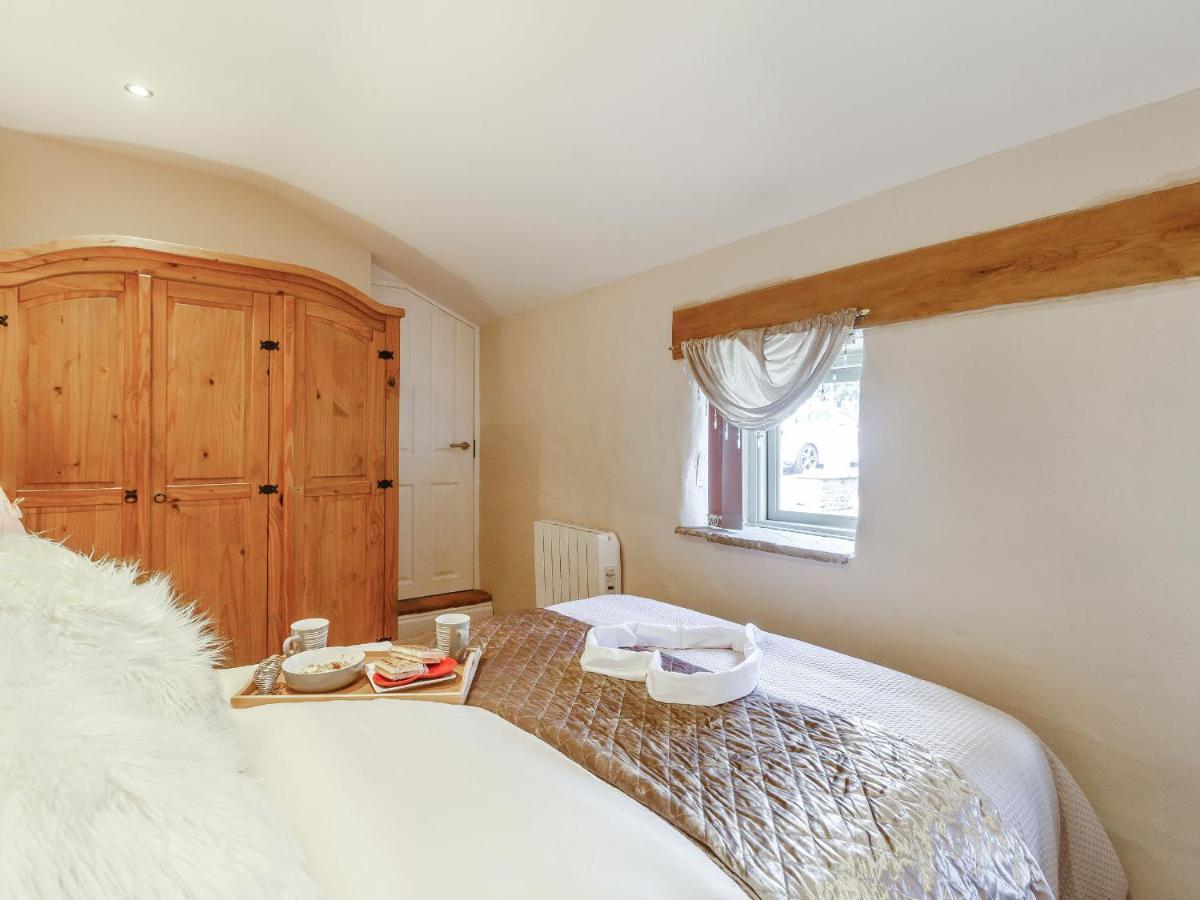 Caner Bach Lodge Бридженд Екстериор снимка